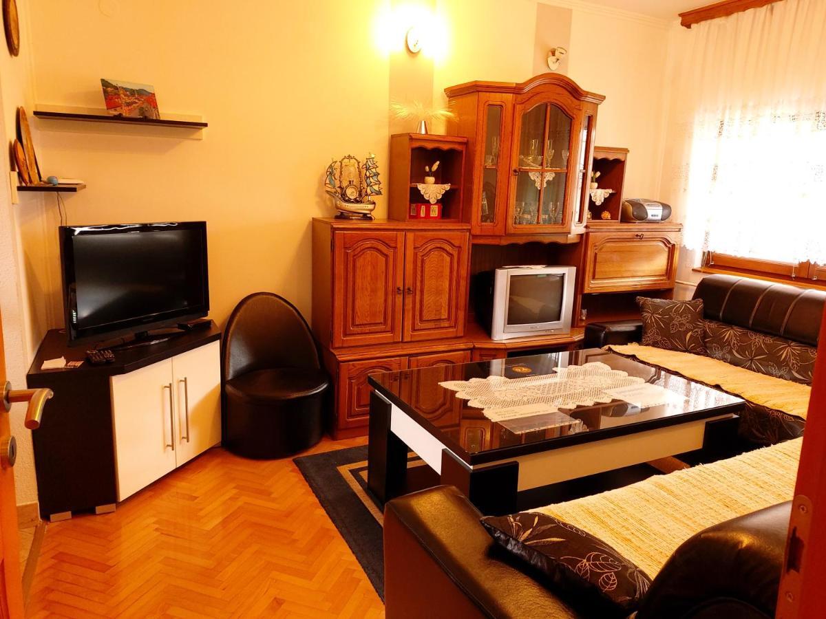 Guest House Ahmo Halilcevic Dubrave Gornje Exteriör bild